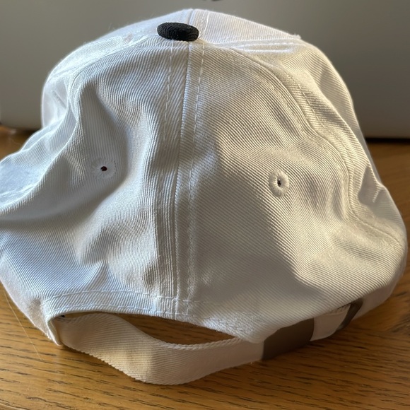 Disney Parks Minnie Mouse Ajustable Hat Embroidered Size Youth 54-58 Centimeters - Picture 3 of 8